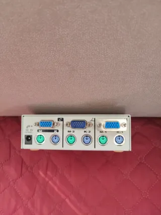 Conmutador KVM equip SW 0202 C