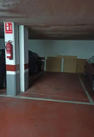 Plaza de garaje hermanos bou 42