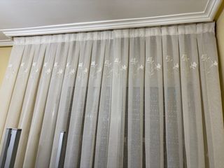 Cortinas de lino con diseño floral