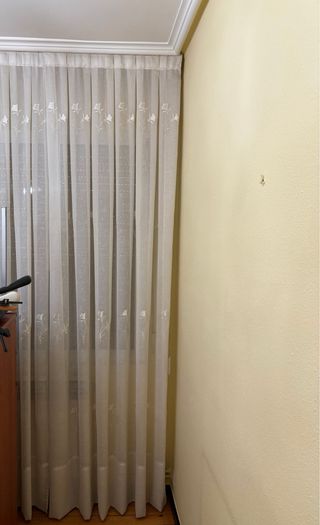 Cortinas de lino con diseño floral