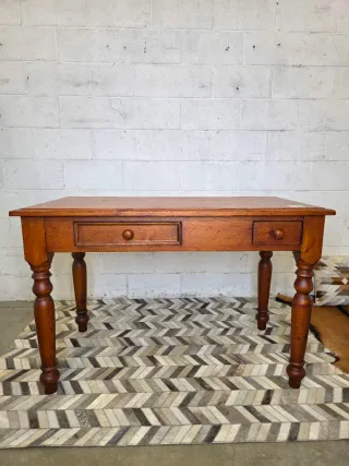 Escritorio torneado pino macizo diseño montaña