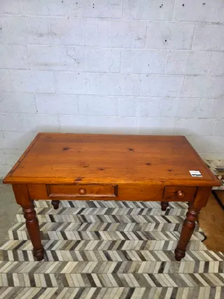 Escritorio torneado pino macizo diseño montaña