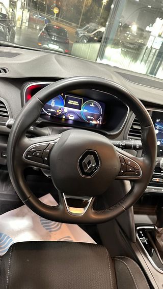 Renault Megane E-Tech renault