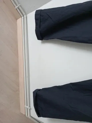 Pantalón rayas verticales hombre azul