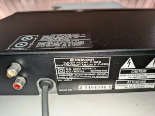 Tuner Pioneer F-225 FM AM radio sintonizzatore vin