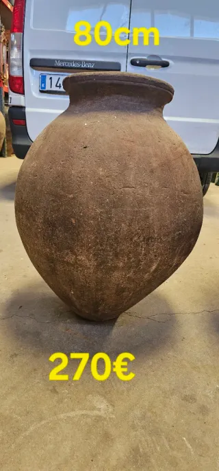 Tinajas antiguas de barro