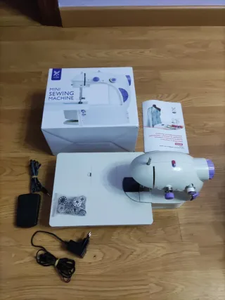 Mini Máquina de Coser Eléctrica