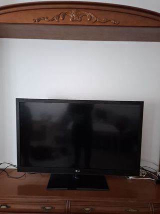 Televisión LG Negra (No Smart)