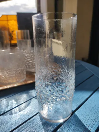 Cubitera y vasos de cristal texturizado