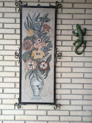 Cuadro, Mural de mármol y hierro