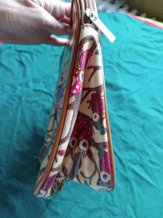 Neceser de viaje con estampado de búhos