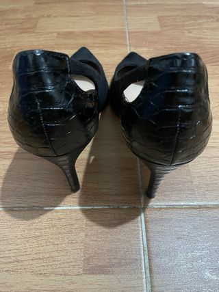 Tacones Stradivarius Negros Talla 39