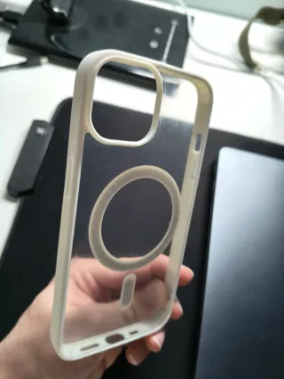 Funda iPhone 13/14 Transparente MagSafe