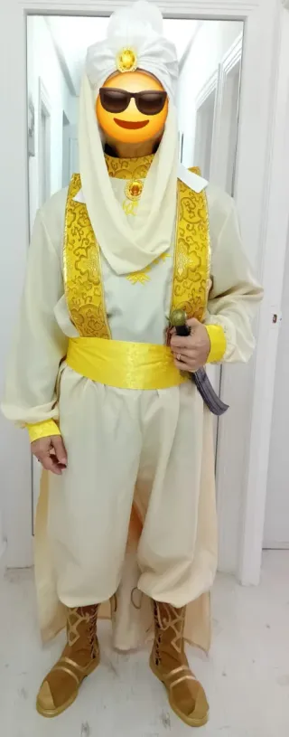 Disfraz Aladdin Adulto Talla L, usado en comparsa.