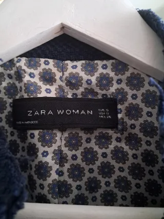 Chaqueta Zara estilo Chanel azul