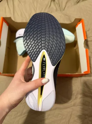 Nike ZoomX Vaporfly Next% 4