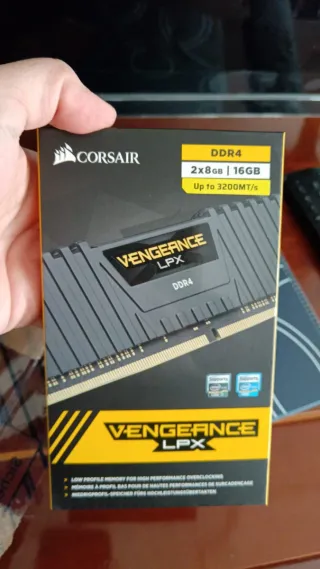 Placa base MSI B450 + 32GB DDR4 3200MGZ