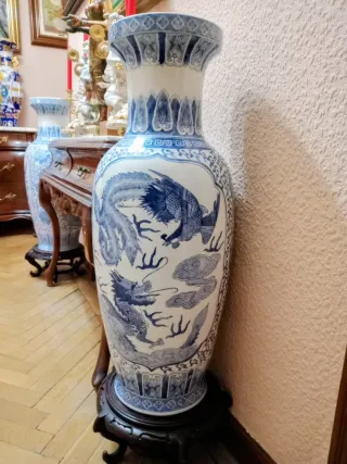 Vasi Cinesi Antichi con Drago e Fenice con Base