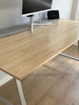 Scrivania in legno e metallo