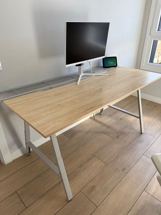 Scrivania in legno e metallo