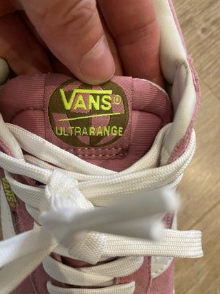 Zapatillas Vans Ultrarange VR3 rosas y blancas