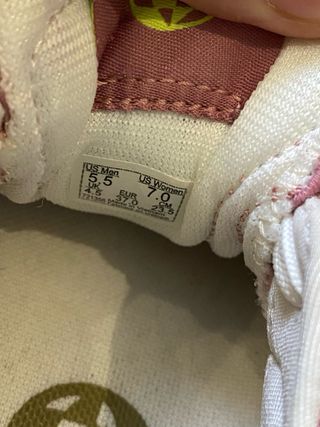 Zapatillas Vans Ultrarange VR3 rosas y blancas