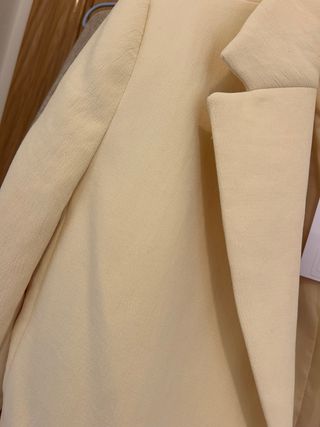 Americana amarilla pastel Talla S