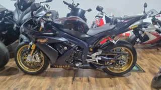 YAMAHA R1 MODELO ¨SP¨