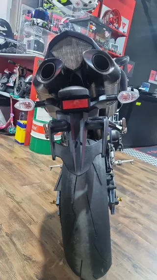 YAMAHA R1 MODELO ¨SP¨