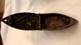 Plancha de carbón antigua