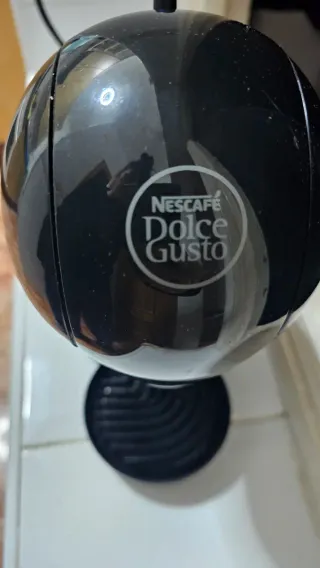 Cafetera Nescafé Dolce Gusto Negra