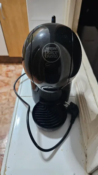 Cafetera Nescafé Dolce Gusto Negra