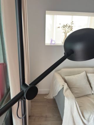 Lámpara de pie negra 185cm