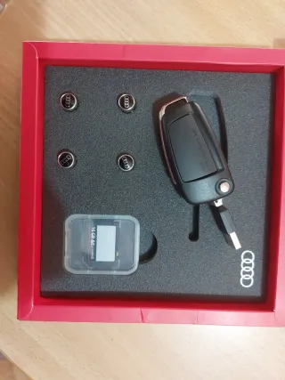 Caja de accesorios Audi