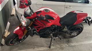 Ducati Monster 821 STRIPE