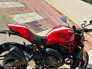 Ducati Monster 821 STRIPE