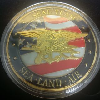 LOTE 2 MONEDAS CONMEMORATIVAS EN ESTUCHES