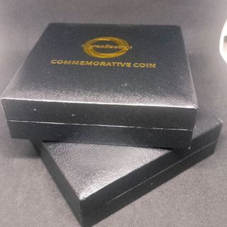 LOTE 2 MONEDAS CONMEMORATIVAS EN ESTUCHES