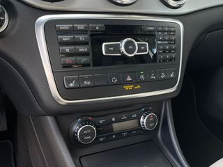 Mercedes-Benz GLA250 2015