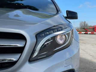 Mercedes-Benz GLA250 2015