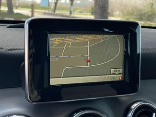 Mercedes-Benz GLA250 2015