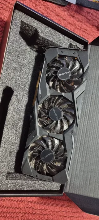 Tarjeta Gráfica Gigabyte NVIDIA GeForce RTX 2070