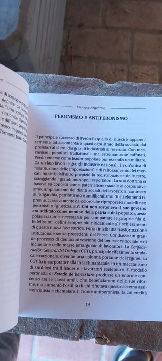 Davide Lava vendo 2 libri
