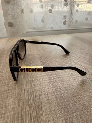 Gafas de sol Gucci Marrones y Doradas