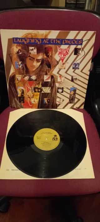 Vinile Dr. & The Medics Laughing at the Pieces