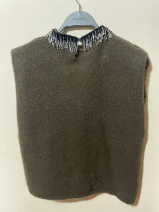 Jersey punto cuello adornado