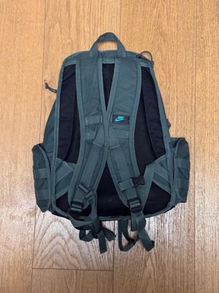 Mochila Nike Verde Oscuro