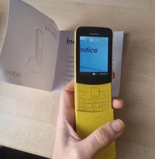 Nokia 8110 Amarillo WiFi Bluetooth Juegos