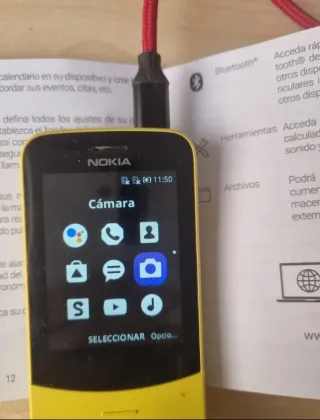 Nokia 8110 Amarillo WiFi Bluetooth Juegos