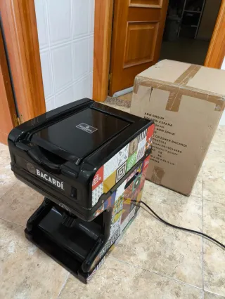 2 Triturador de hielo Bacardi una aun embalada